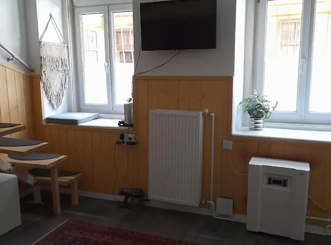 Shadowlily Budapeszt