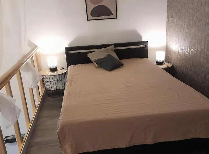 Shadowlily Apartament *