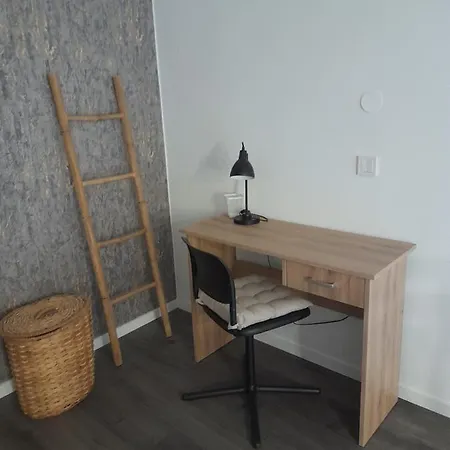 Shadowlily Apartment